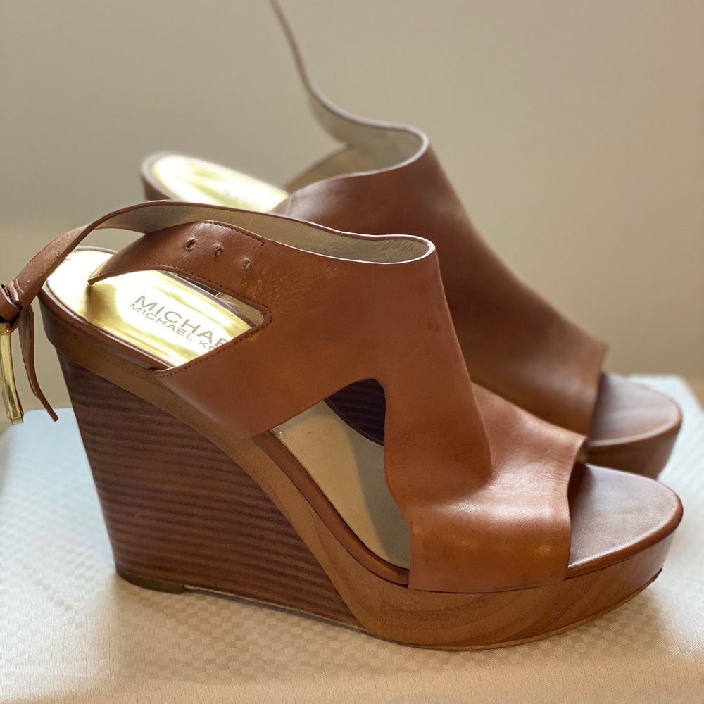 Micheal Kors Platform wedge shoes